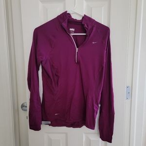 Nike fit dry top